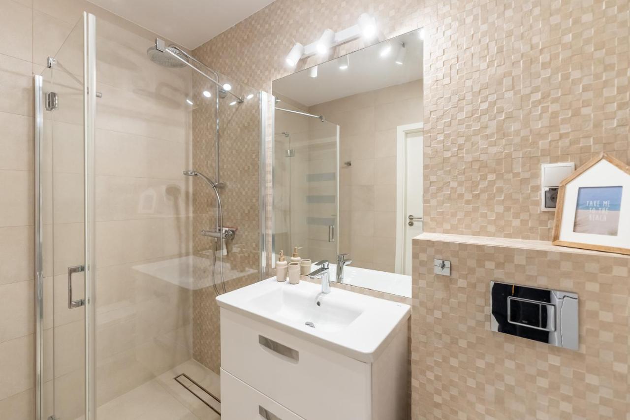 Ferienwohnung Przystan Kolo Brzegu Kolberg Exterior foto